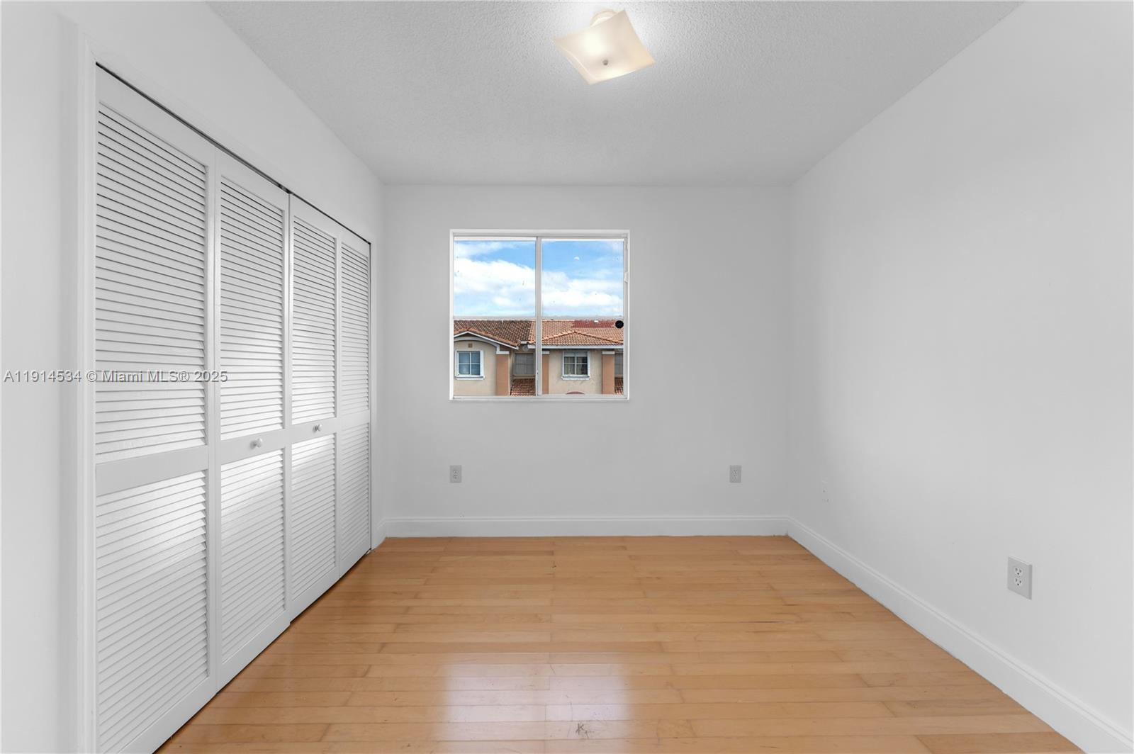 6350 SW 139th Ave Miami, FL 33183