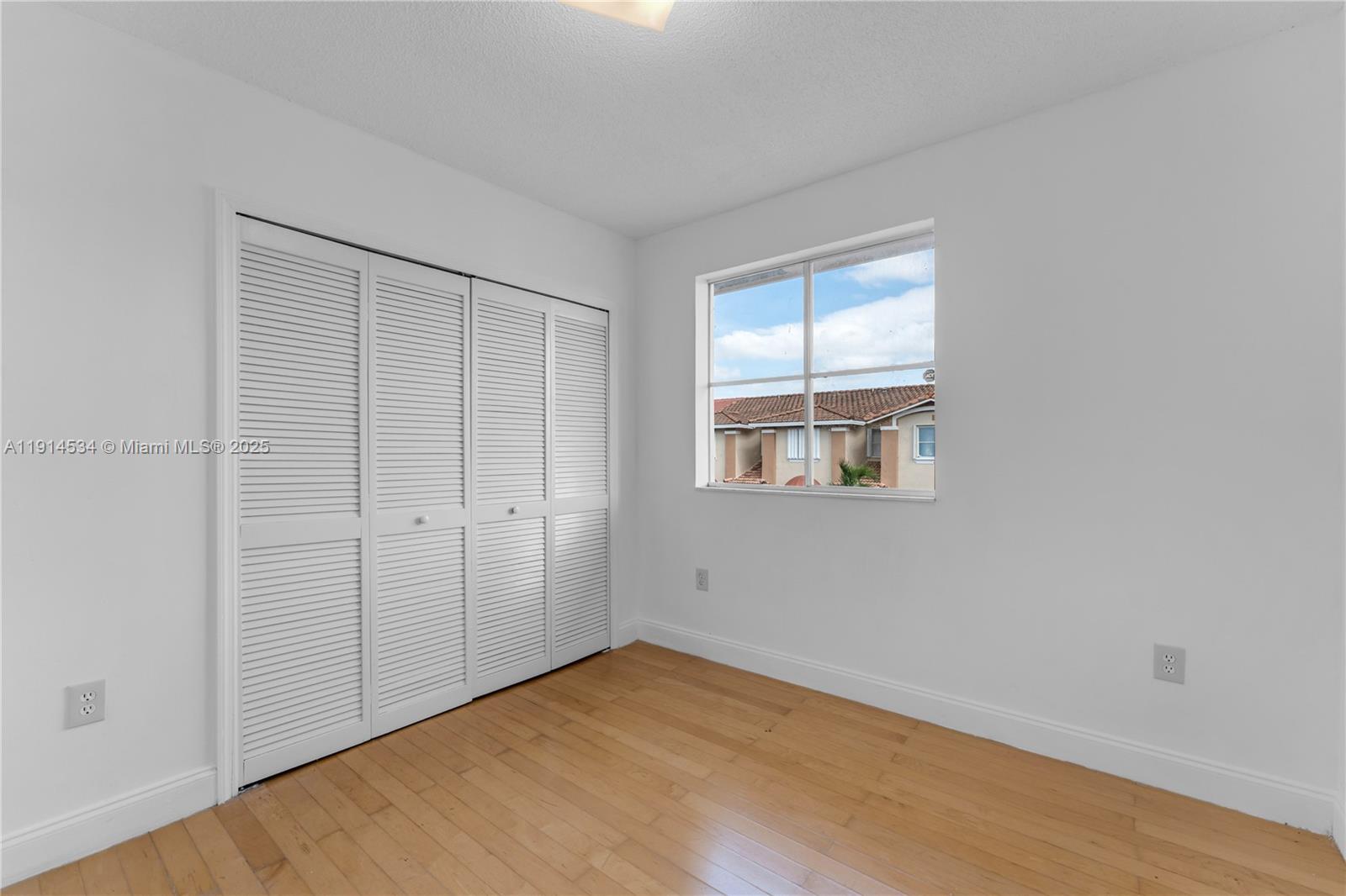 6350 SW 139th Ave Miami, FL 33183