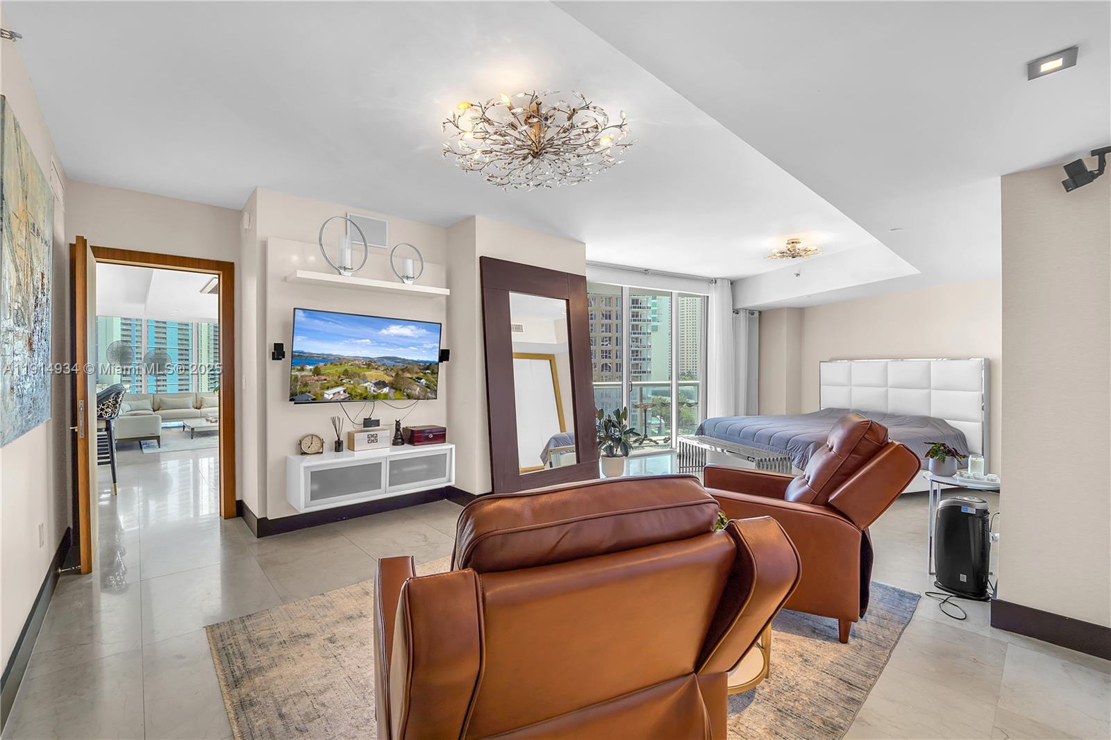 465 Brickell Ave #1001 Miami, FL 33131