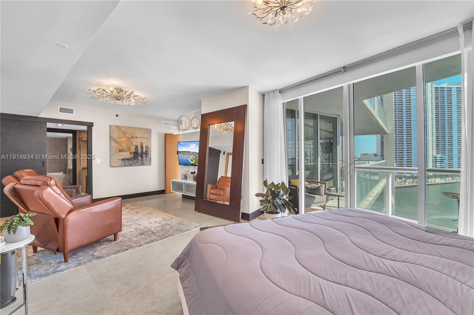 465 Brickell Ave #1001 Miami, FL 33131