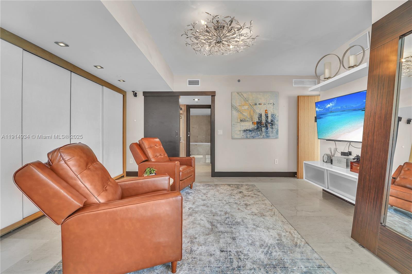 465 Brickell Ave #1001 Miami, FL 33131