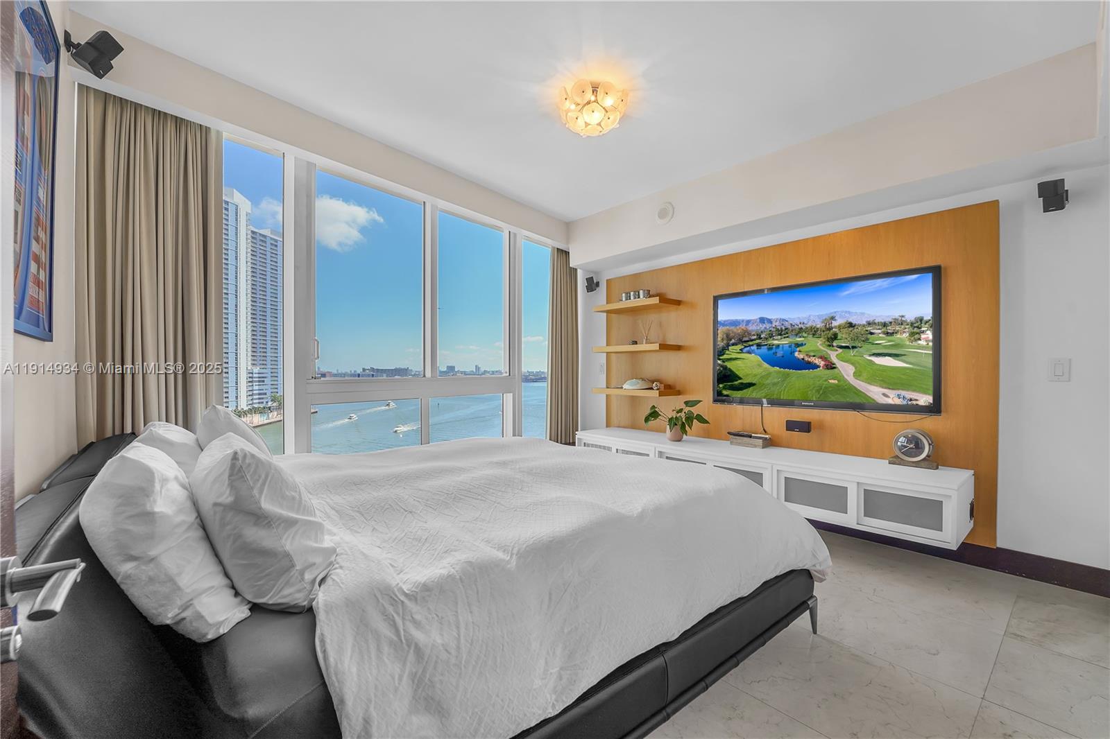 465 Brickell Ave #1001 Miami, FL 33131