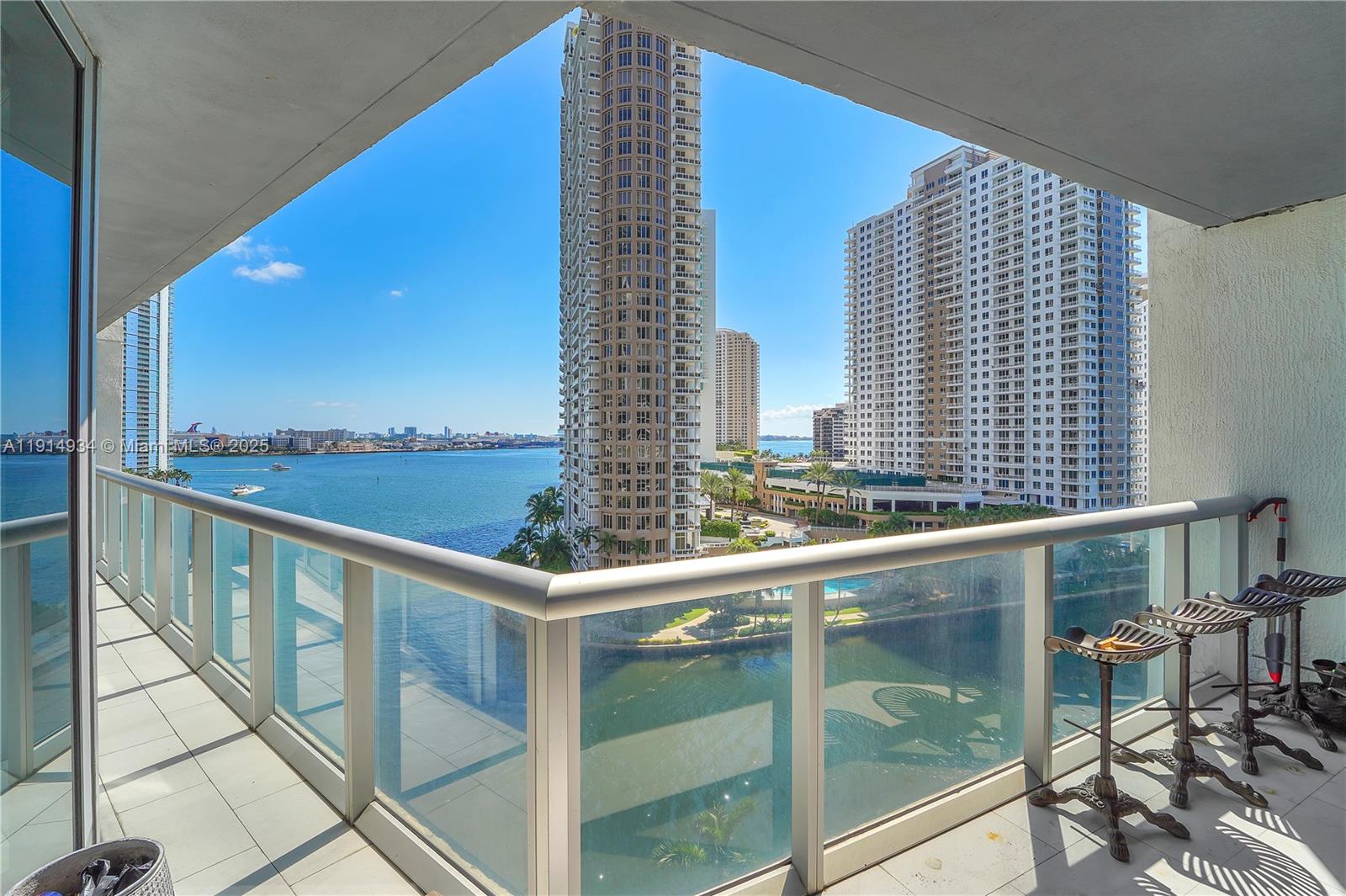 465 Brickell Ave #1001 Miami, FL 33131