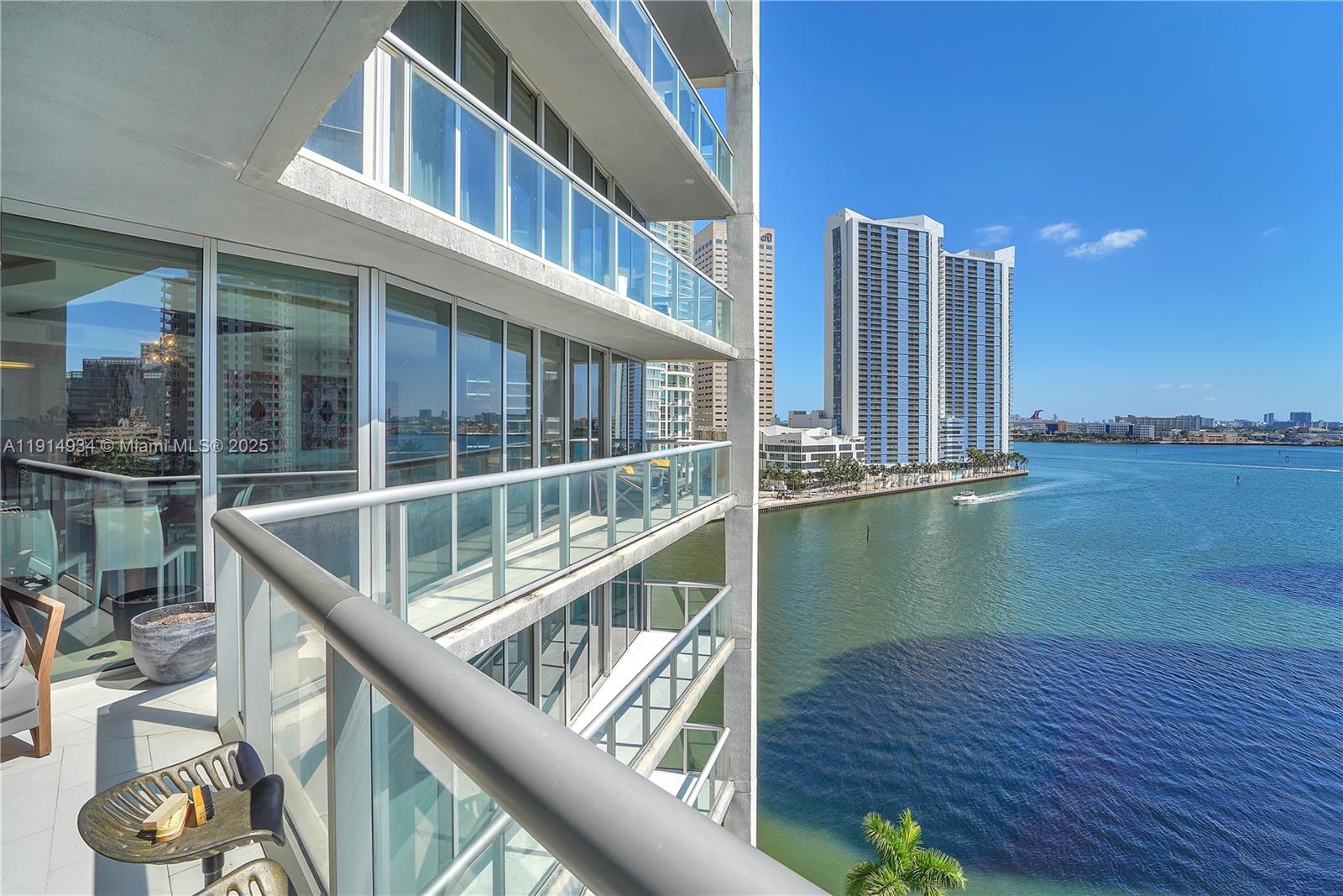 465 Brickell Ave #1001 Miami, FL 33131