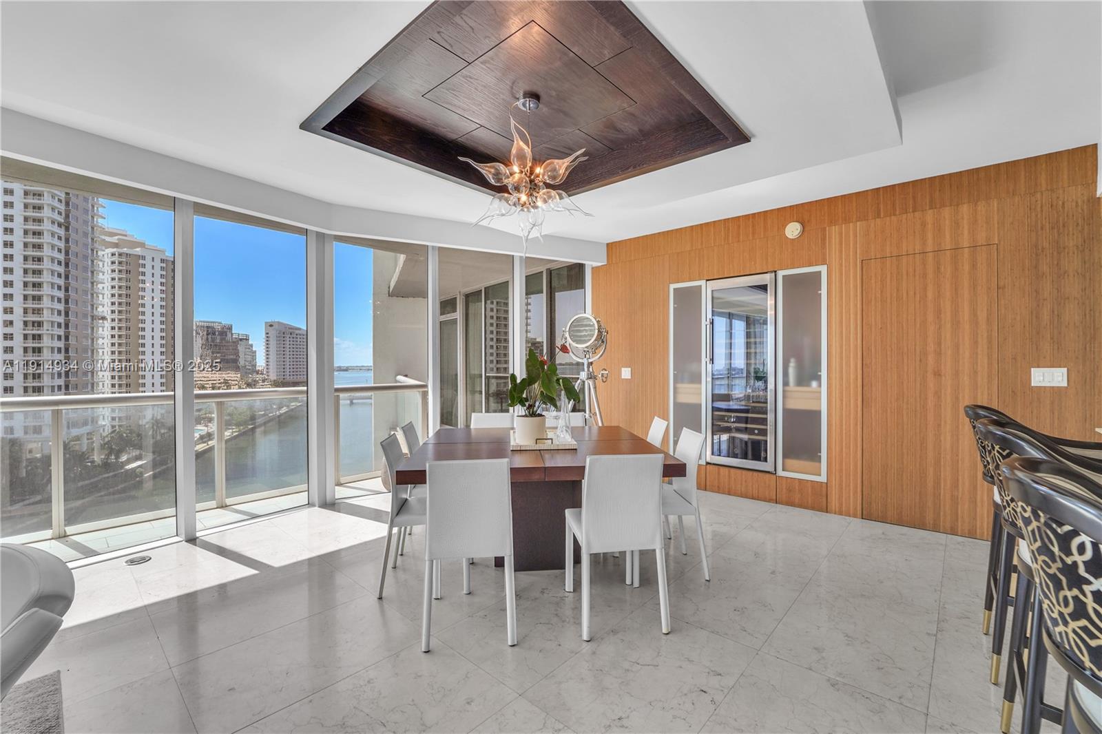 465 Brickell Ave #1001 Miami, FL 33131