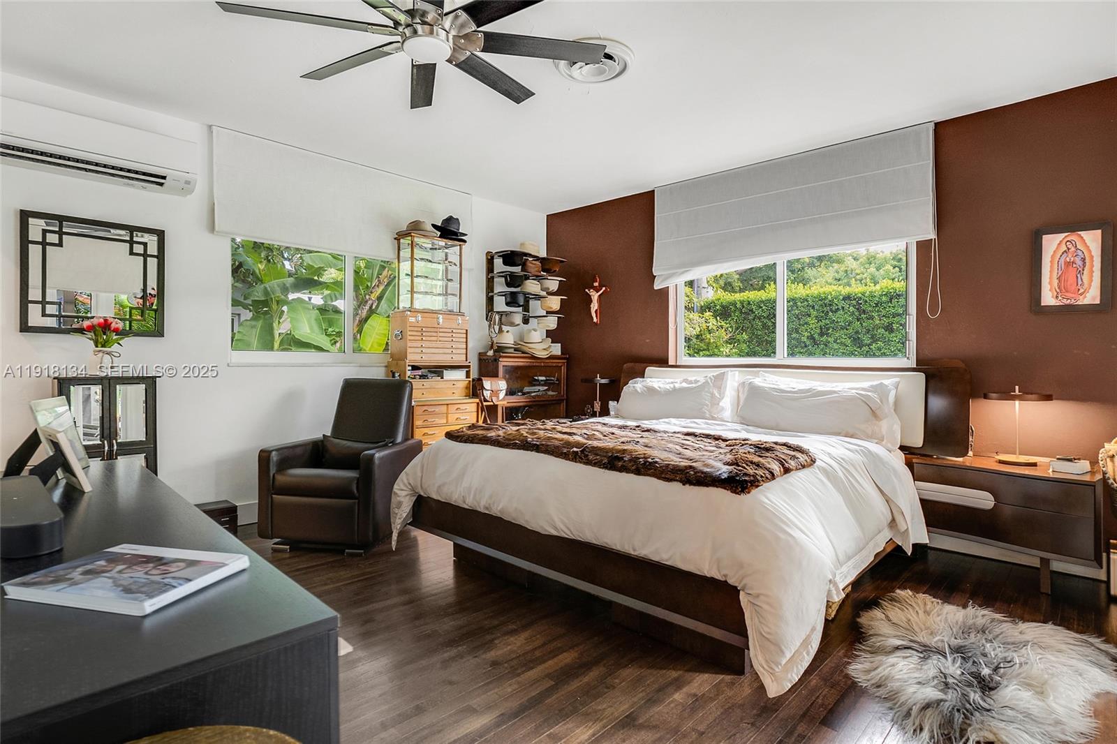 259 E Shore Dr Miami, FL 33133