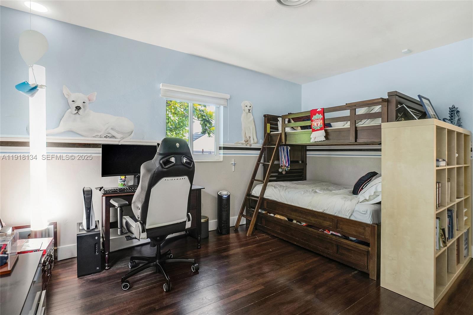 259 E Shore Dr Miami, FL 33133