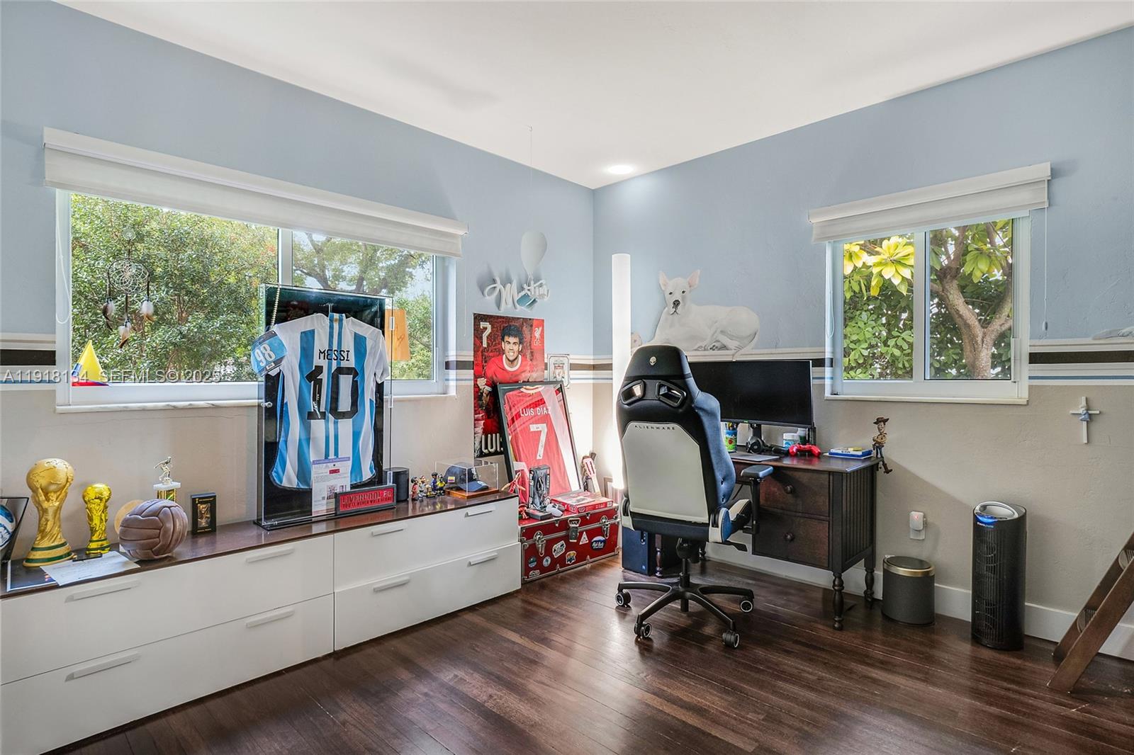 259 E Shore Dr Miami, FL 33133