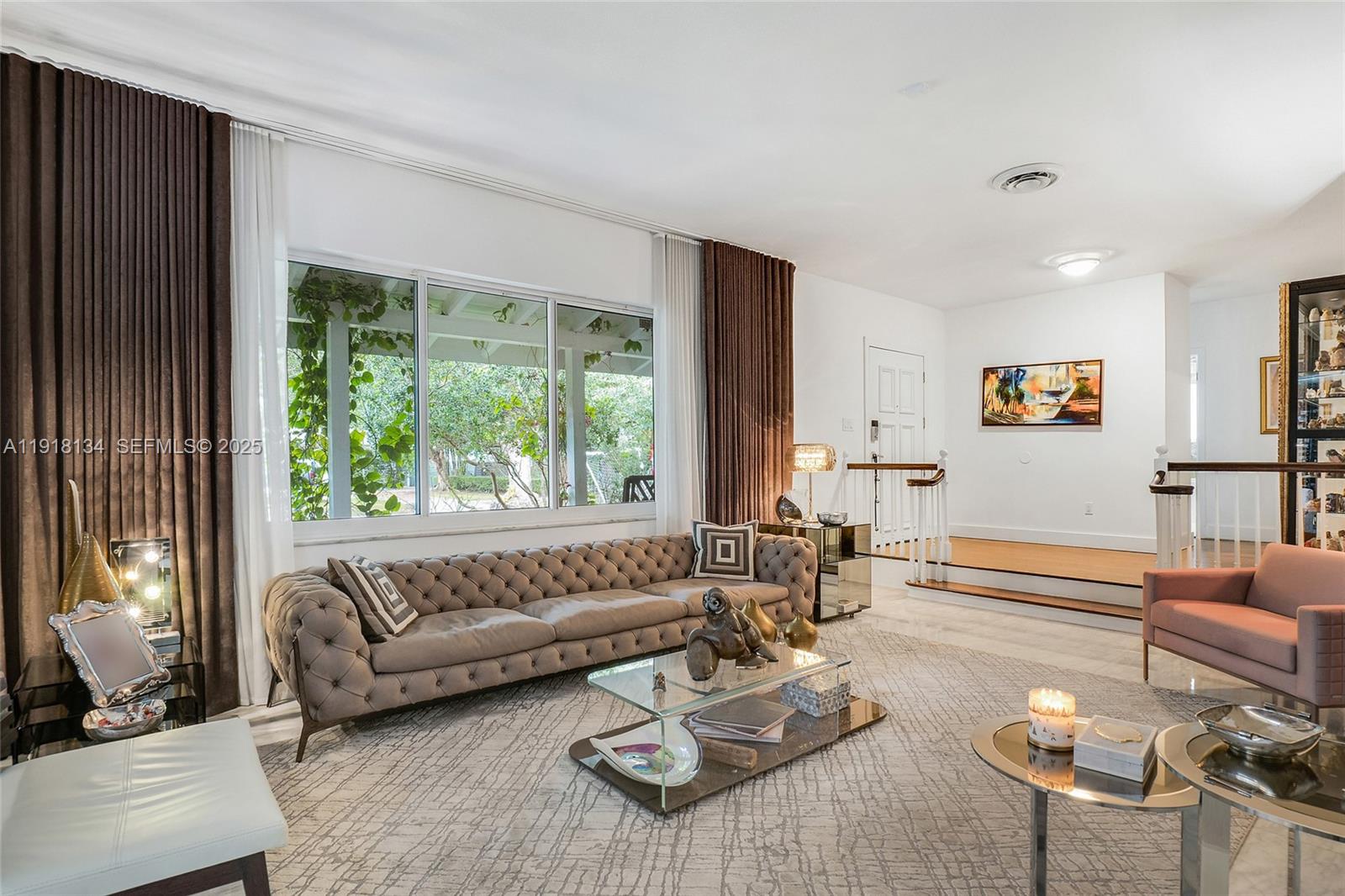 259 E Shore Dr Miami, FL 33133