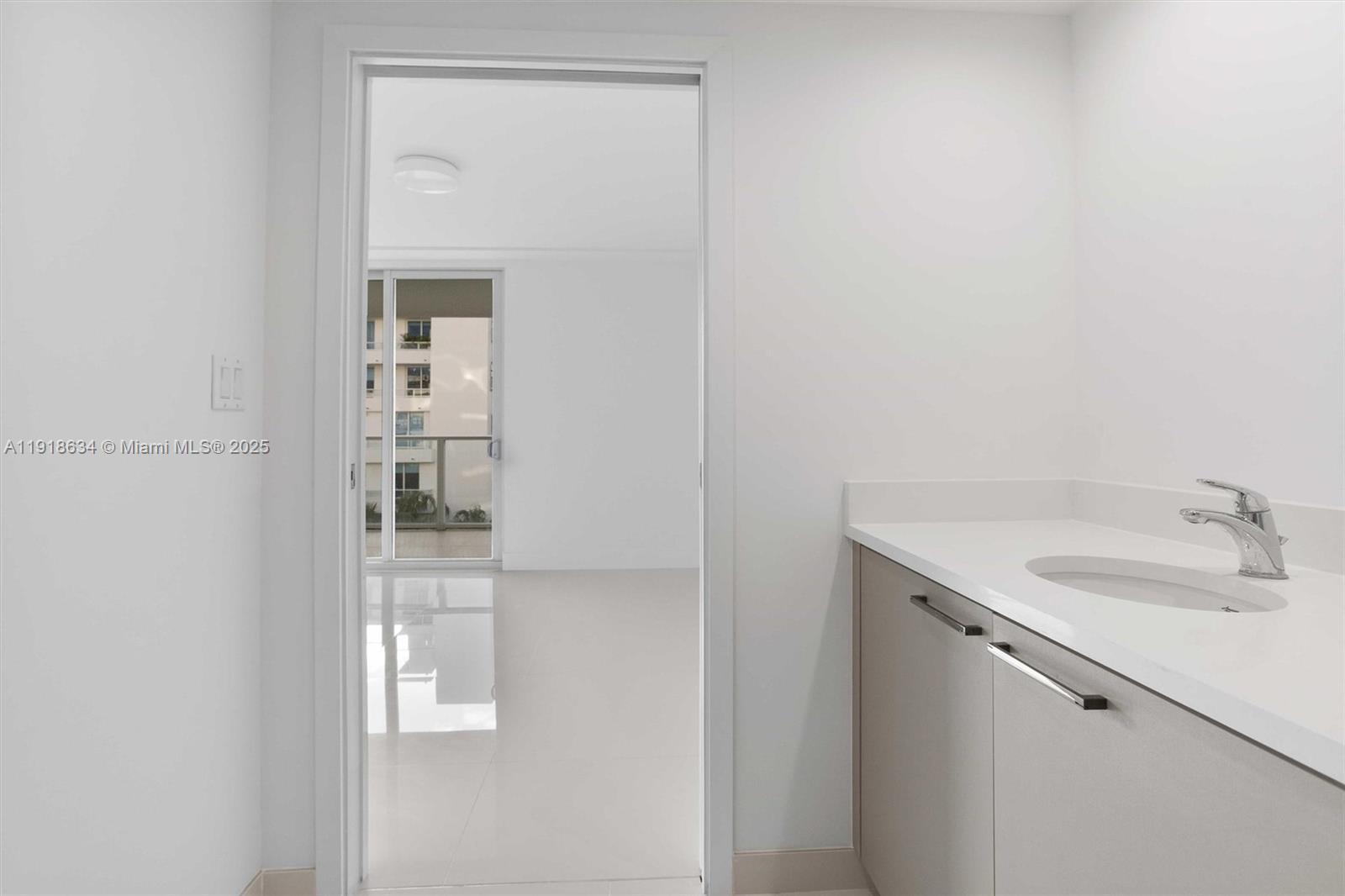 1150 101st St #402 Bay Harbor Islands, FL 33154