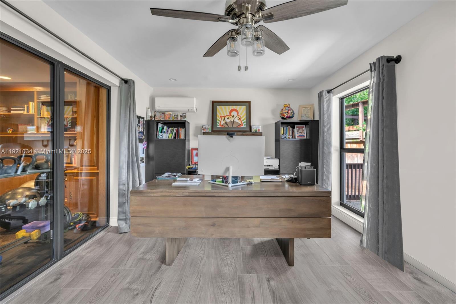 2941 Fairway Dr Hollywood, FL 33021