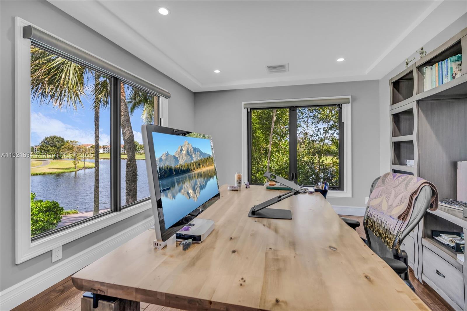 2941 Fairway Dr Hollywood, FL 33021