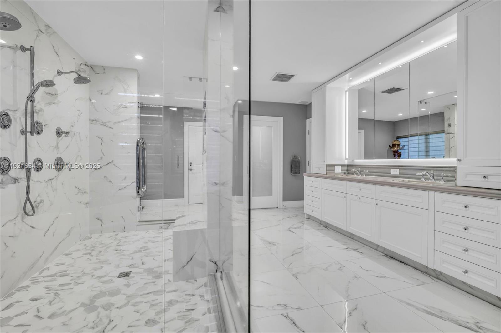 2941 Fairway Dr Hollywood, FL 33021