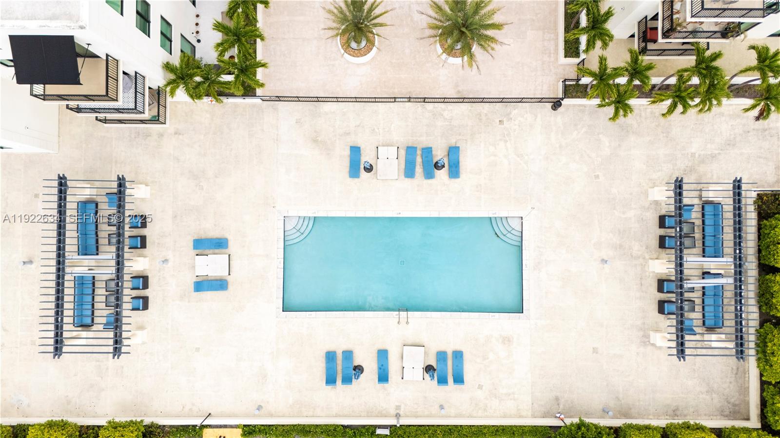 1300 Ponce De Leon Blvd #808 Coral Gables, FL 33134