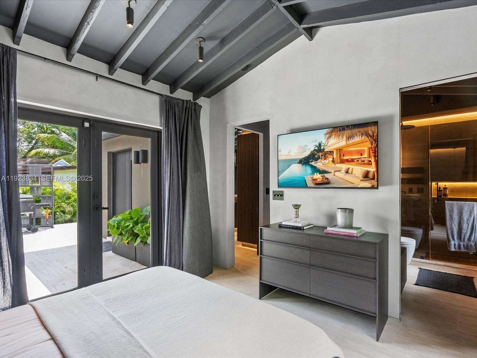 3522 William Ave Miami, FL 33133