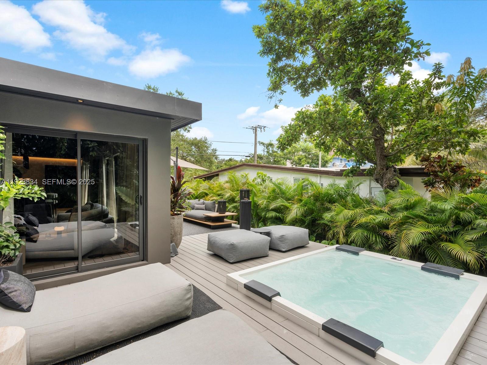 3522 William Ave Miami, FL 33133