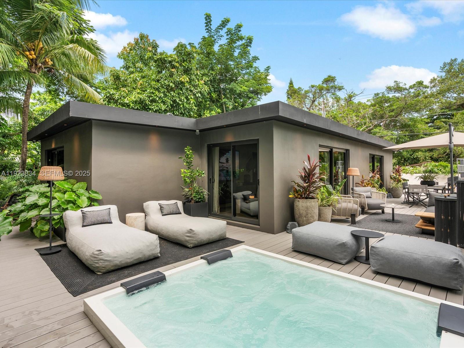 3522 William Ave Miami, FL 33133