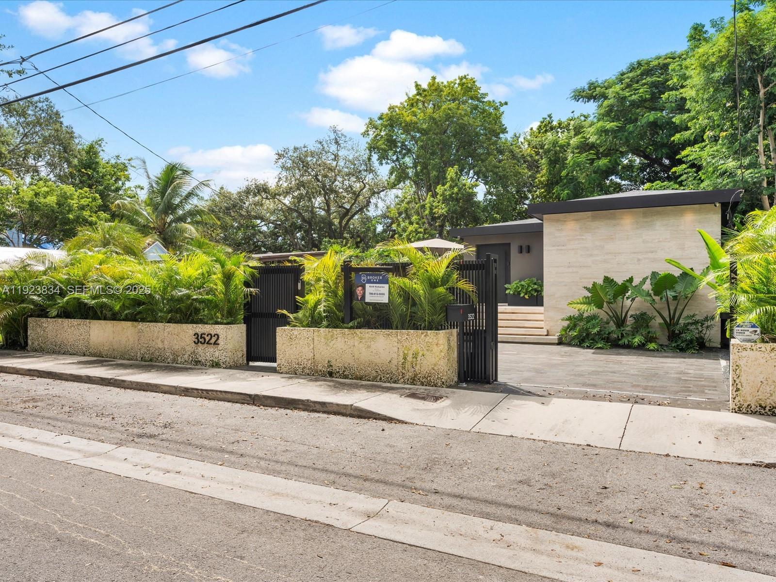 3522 William Ave Miami, FL 33133