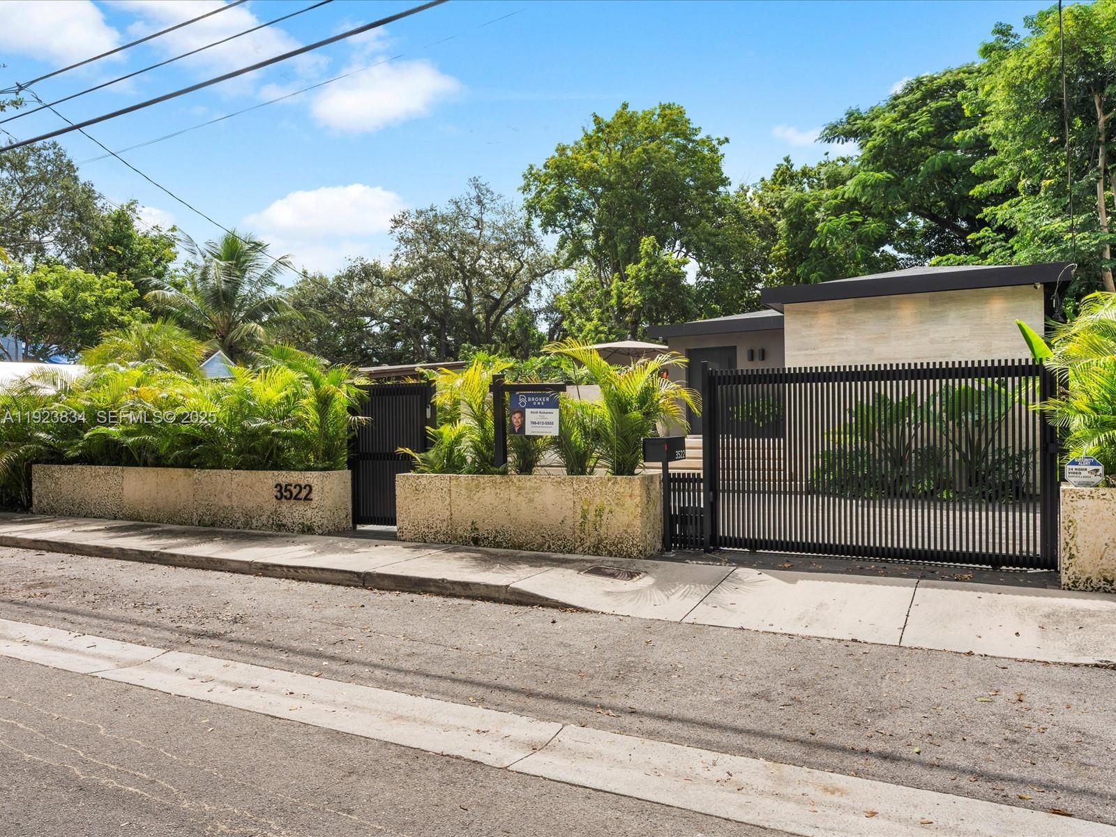 3522 William Ave Miami, FL 33133