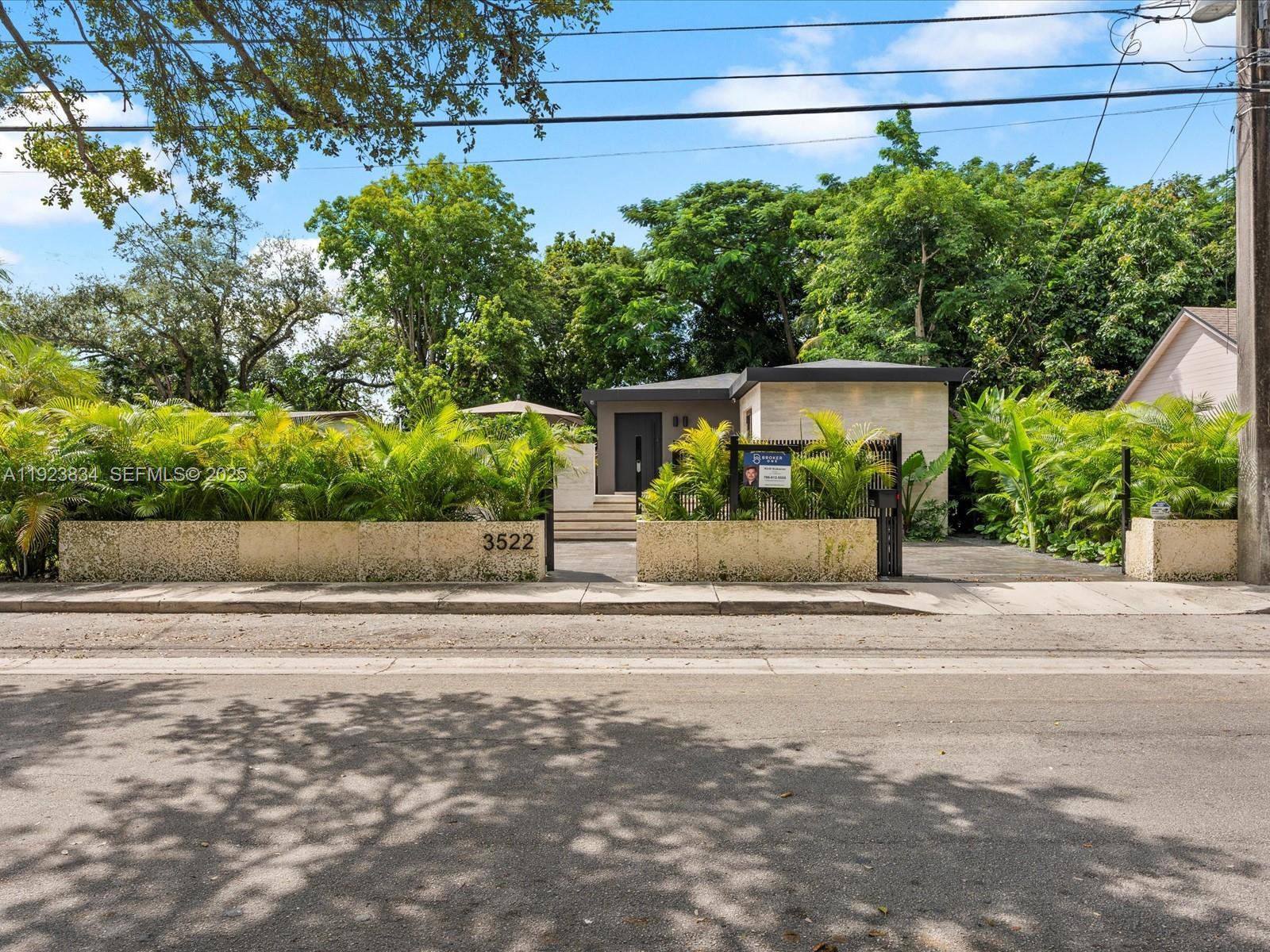 3522 William Ave Miami, FL 33133