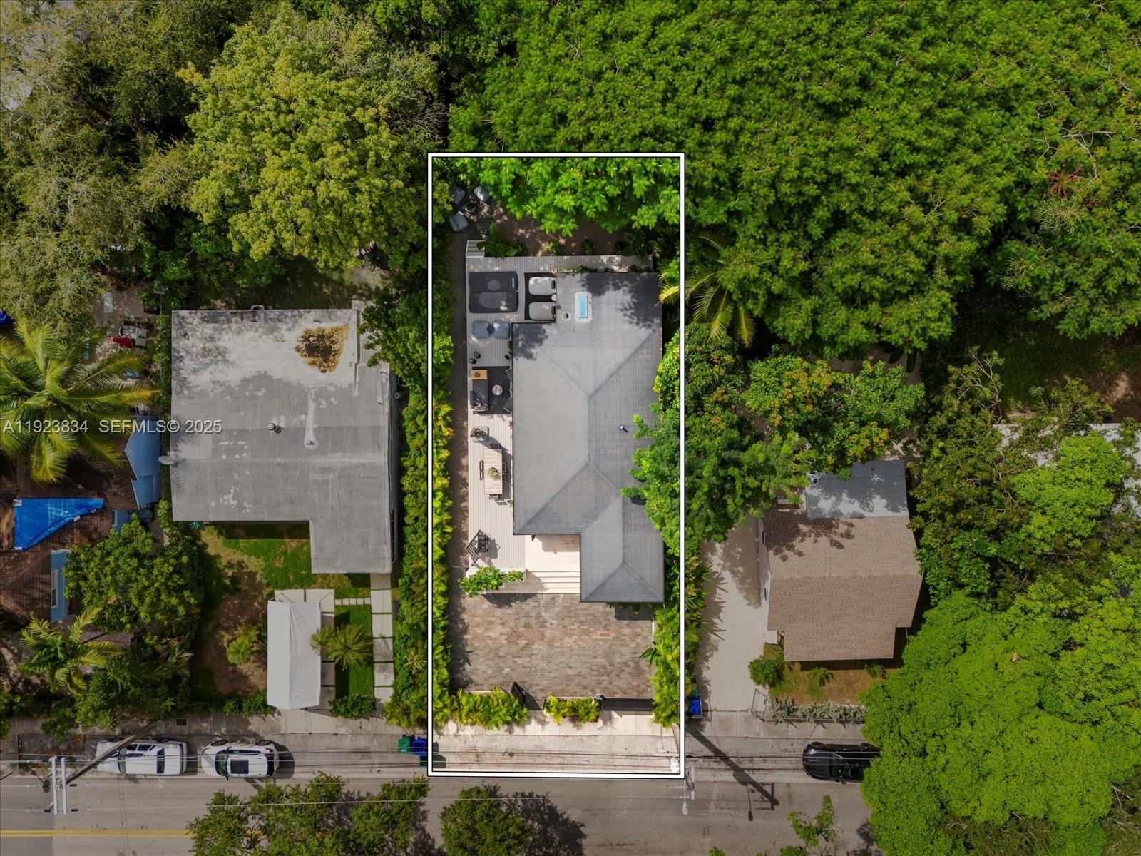 3522 William Ave Miami, FL 33133