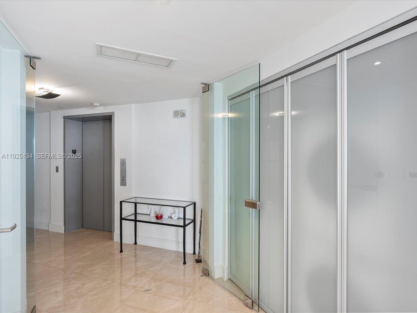 1331 Brickell Bay Dr #1811 Miami, FL 33131