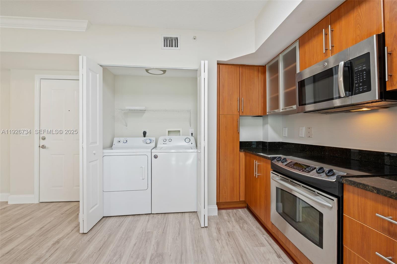 600 S Dixie Hwy #237 West Palm Beach, FL 33401