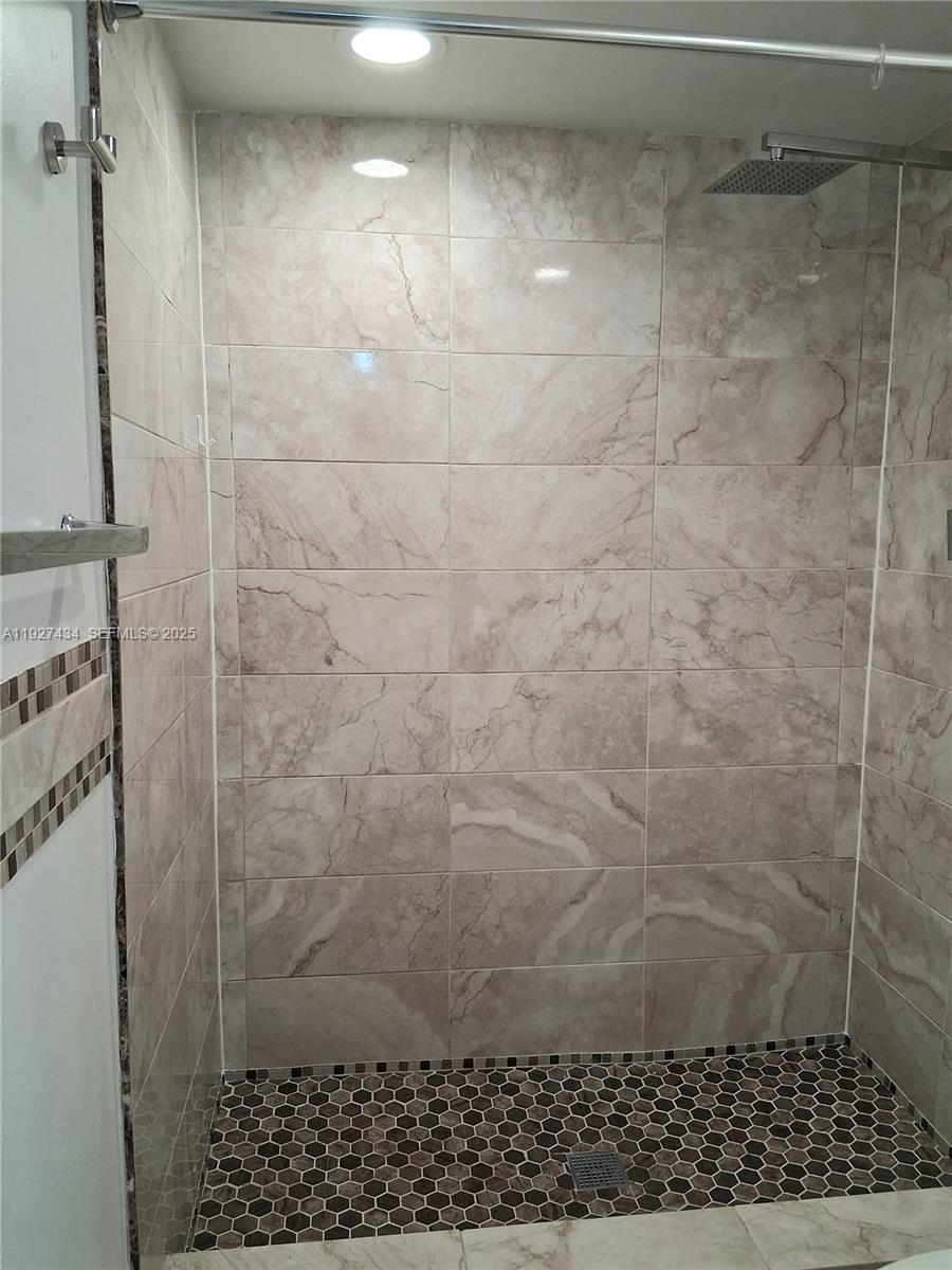 3905 N Nob Hl Rd #510 Sunrise, FL 33351