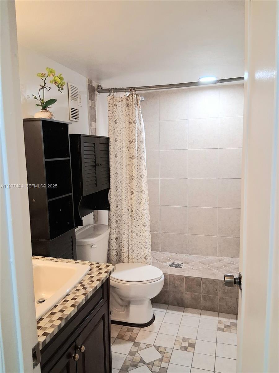 3905 N Nob Hl Rd #510 Sunrise, FL 33351