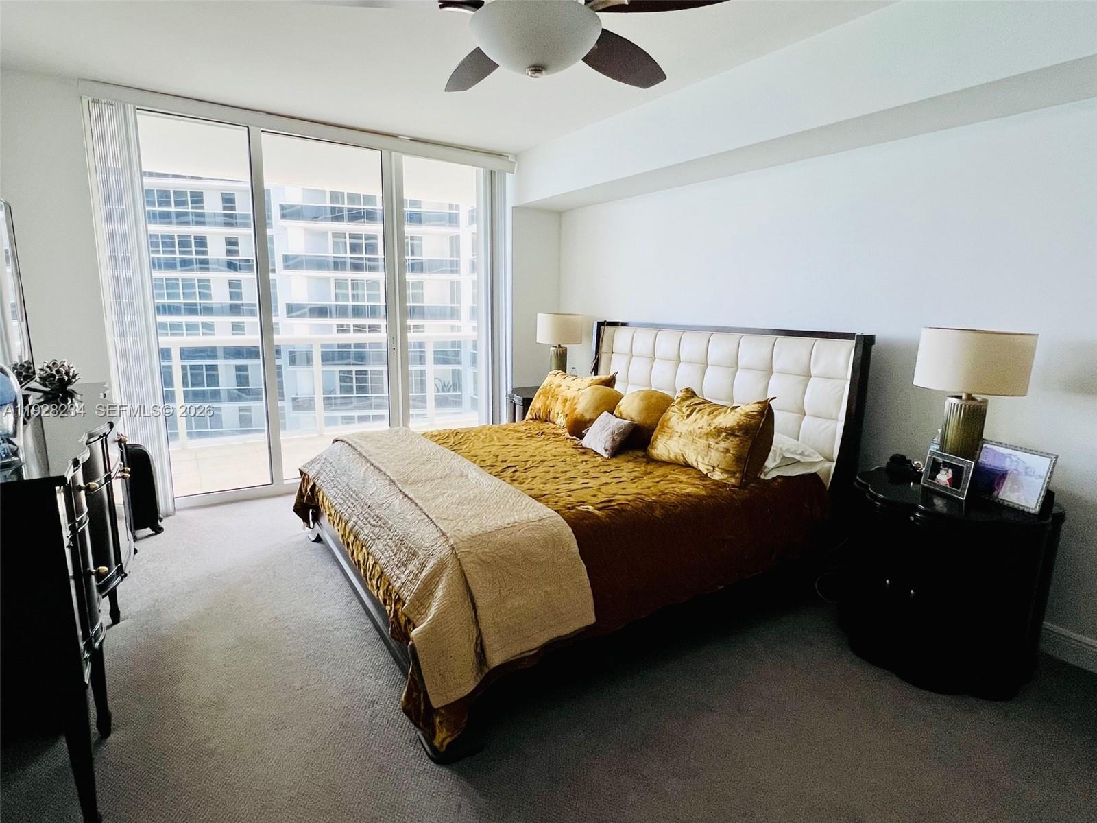 image Beach Club Two5