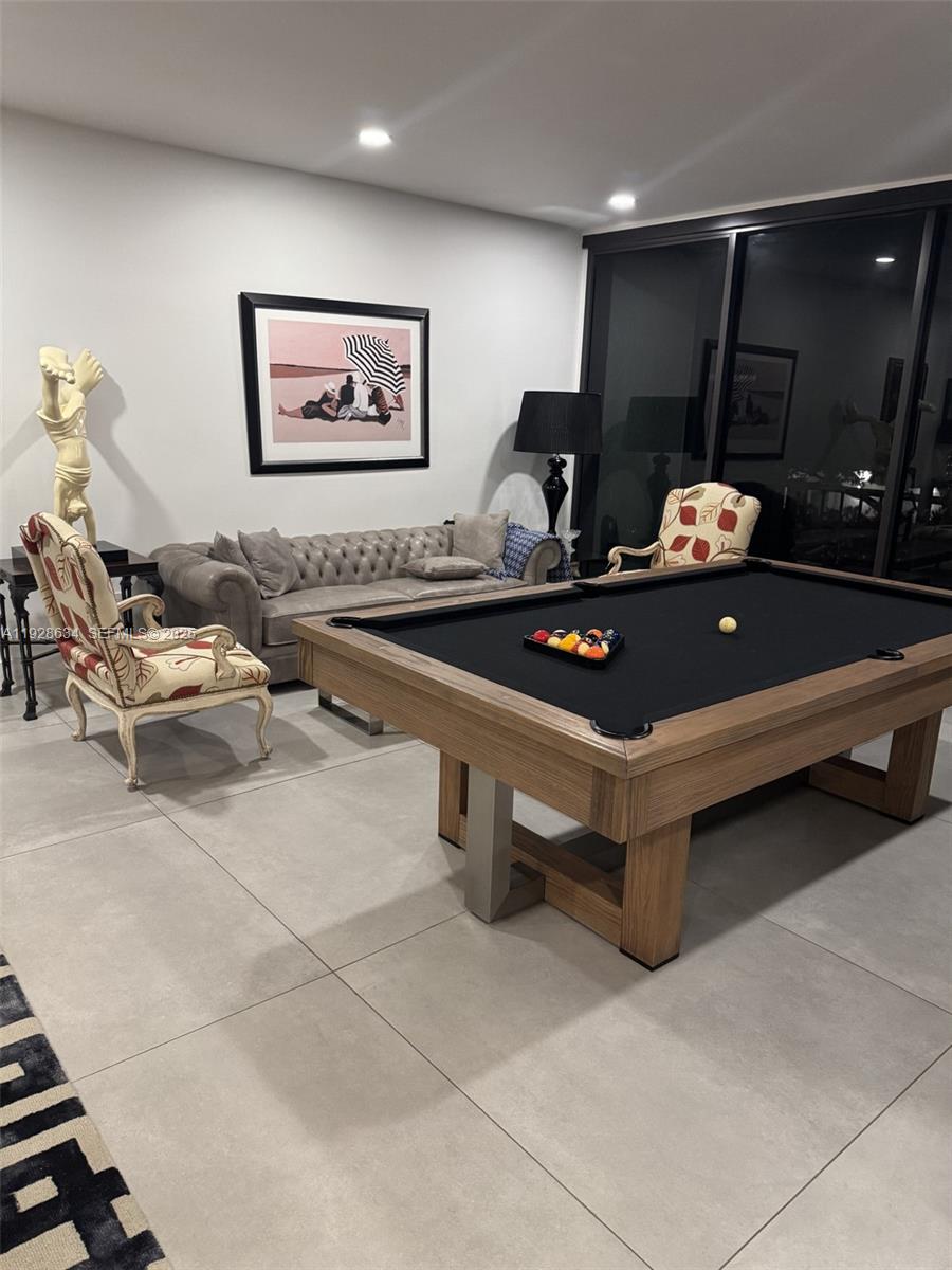 2000 S Bayshore Dr #46 Miami, FL 33133