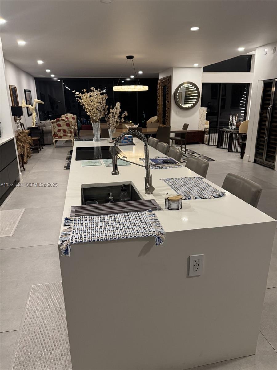 2000 S Bayshore Dr #46 Miami, FL 33133