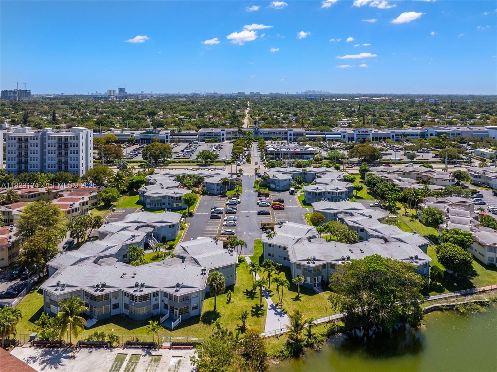 1667 NE Miami Gdns Dr #145