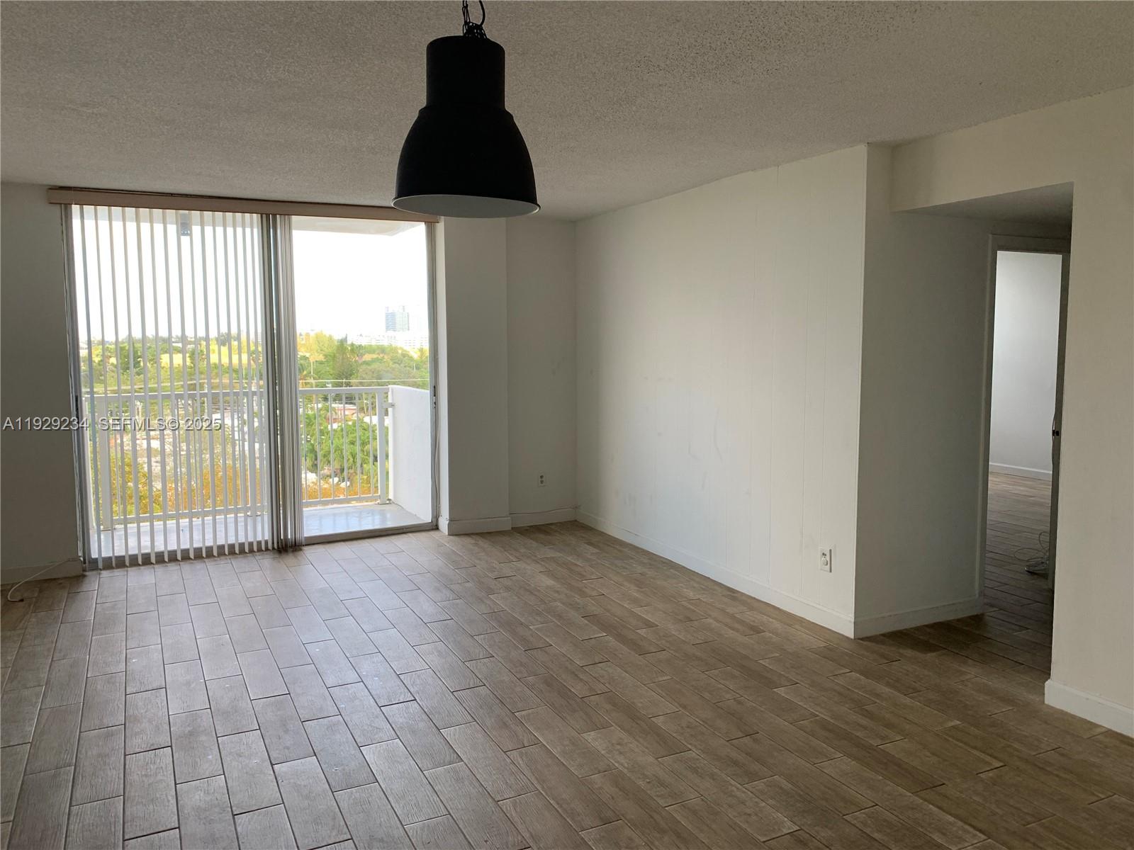 2000 NE 135th St #710 North Miami, FL 33181