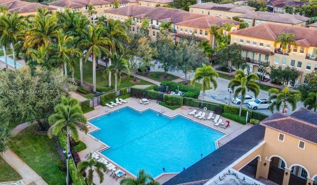 1131 SW 147th Ave Pembroke Pines, FL 33027