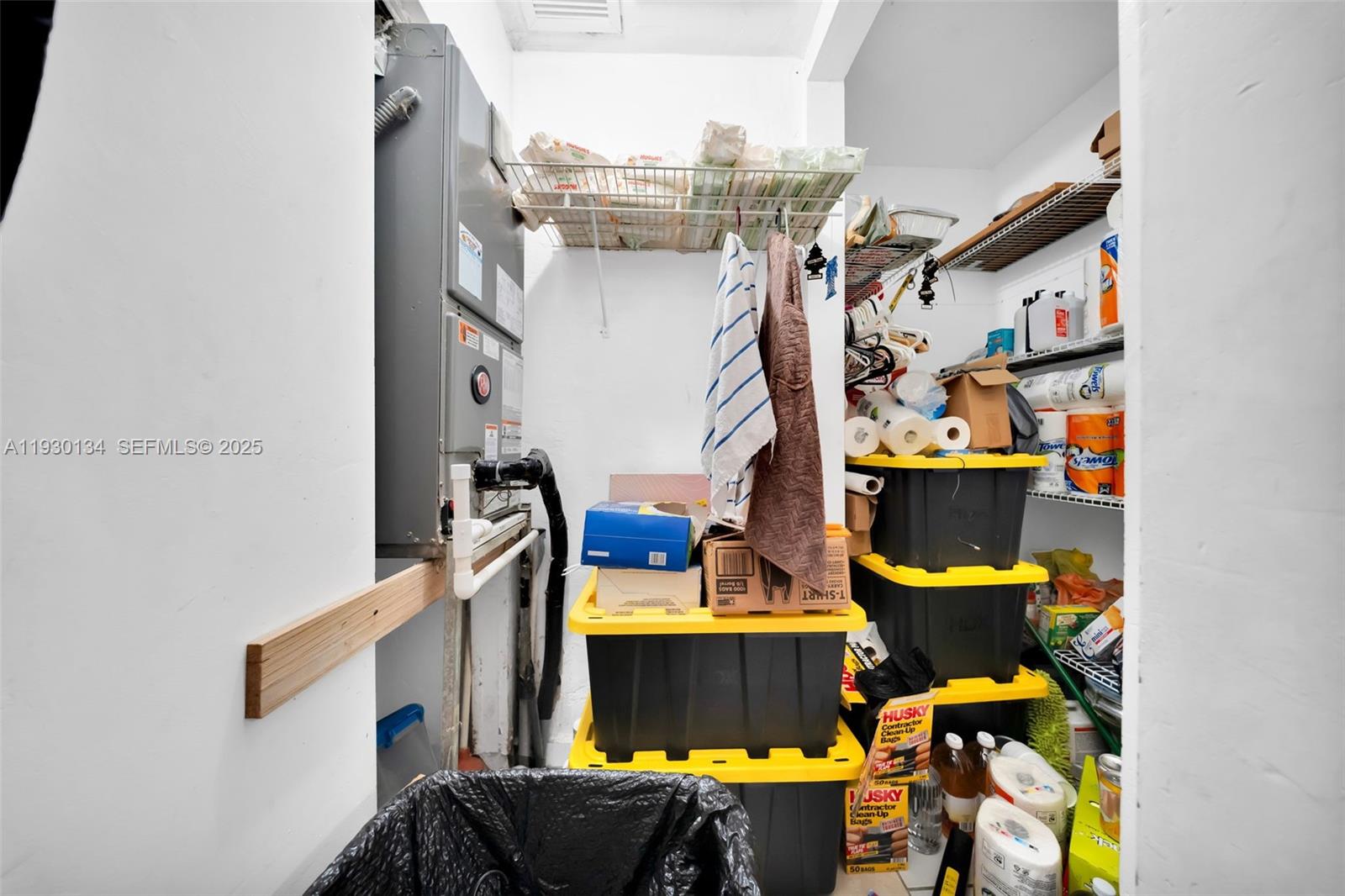 115 NW 56th Ave Miami, FL 33126