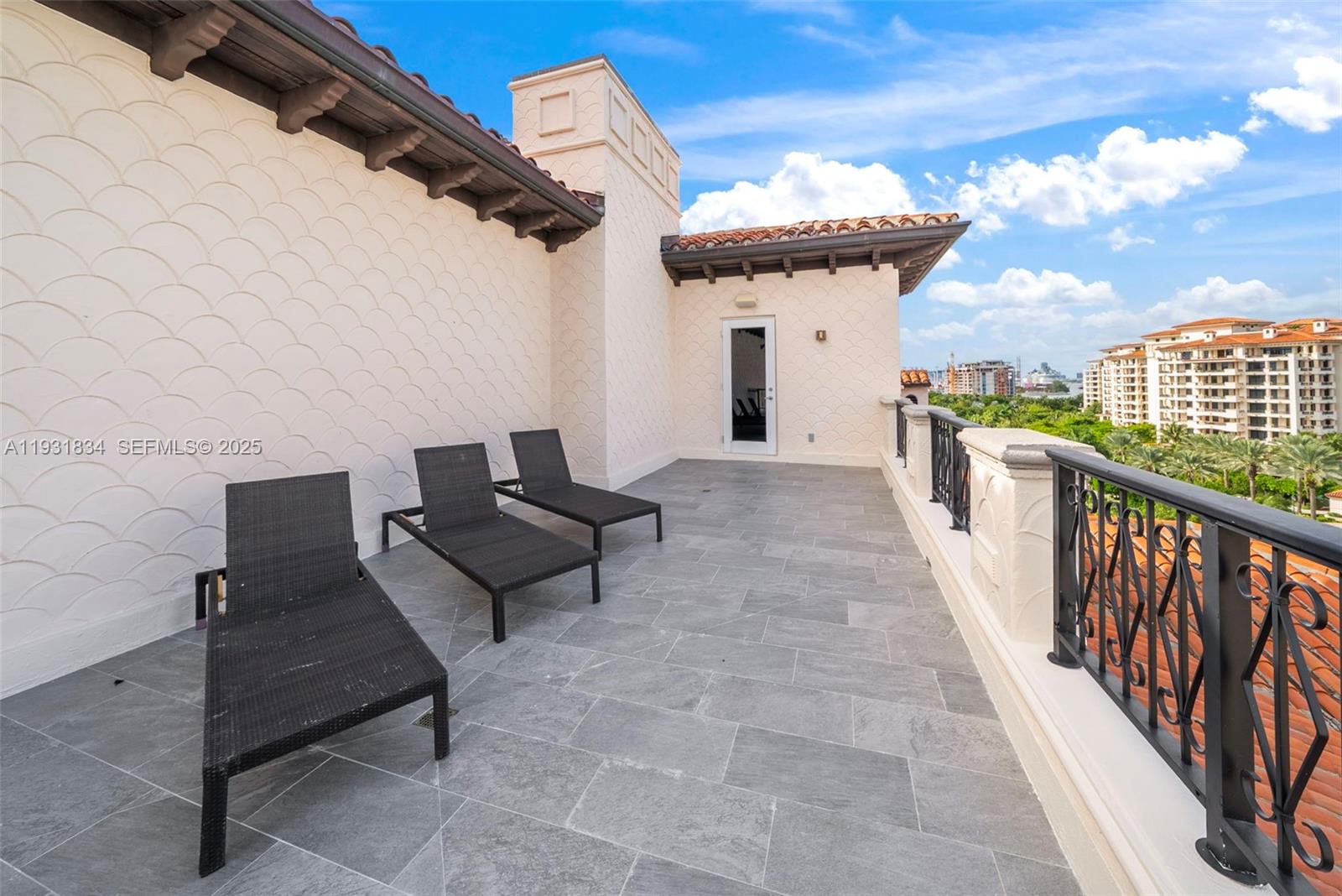 7471 Fisher Is Dr #7471 Miami Beach, FL 33109