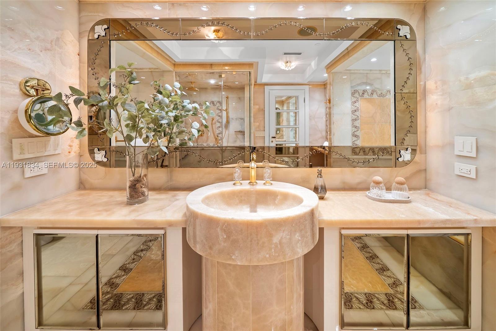 7471 Fisher Is Dr #7471 Miami Beach, FL 33109