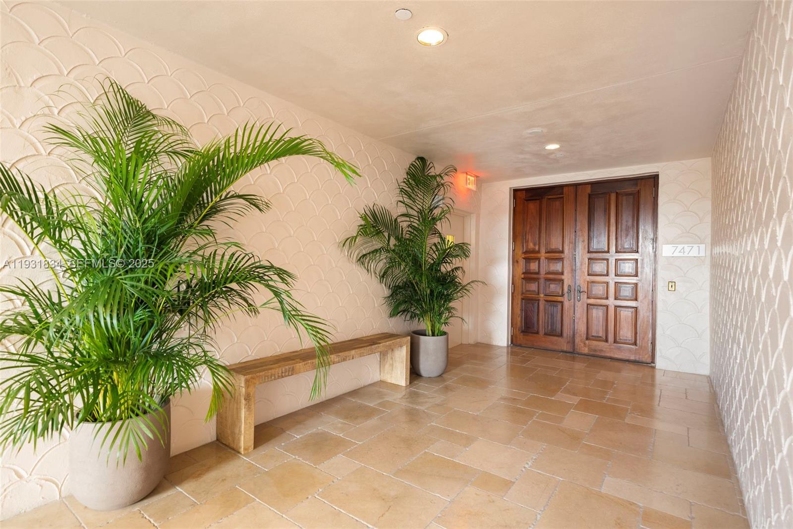 7471 Fisher Is Dr #7471 Miami Beach, FL 33109