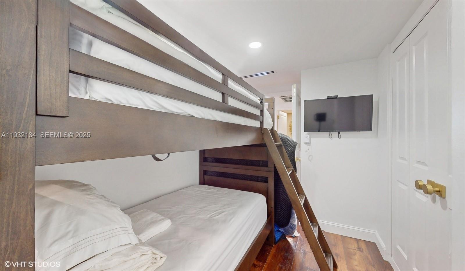 image Bal Harbour 10130