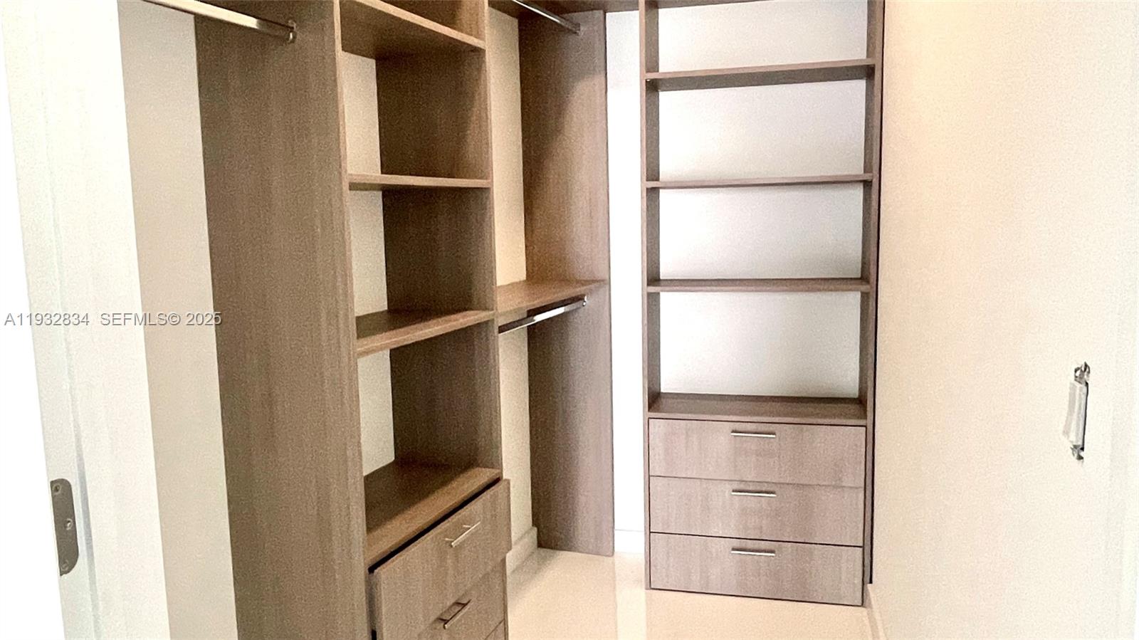 image Paramount Miami Worldcenter12