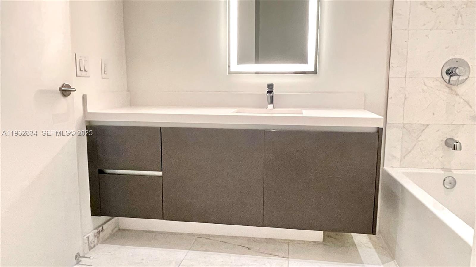 image Paramount Miami Worldcenter23