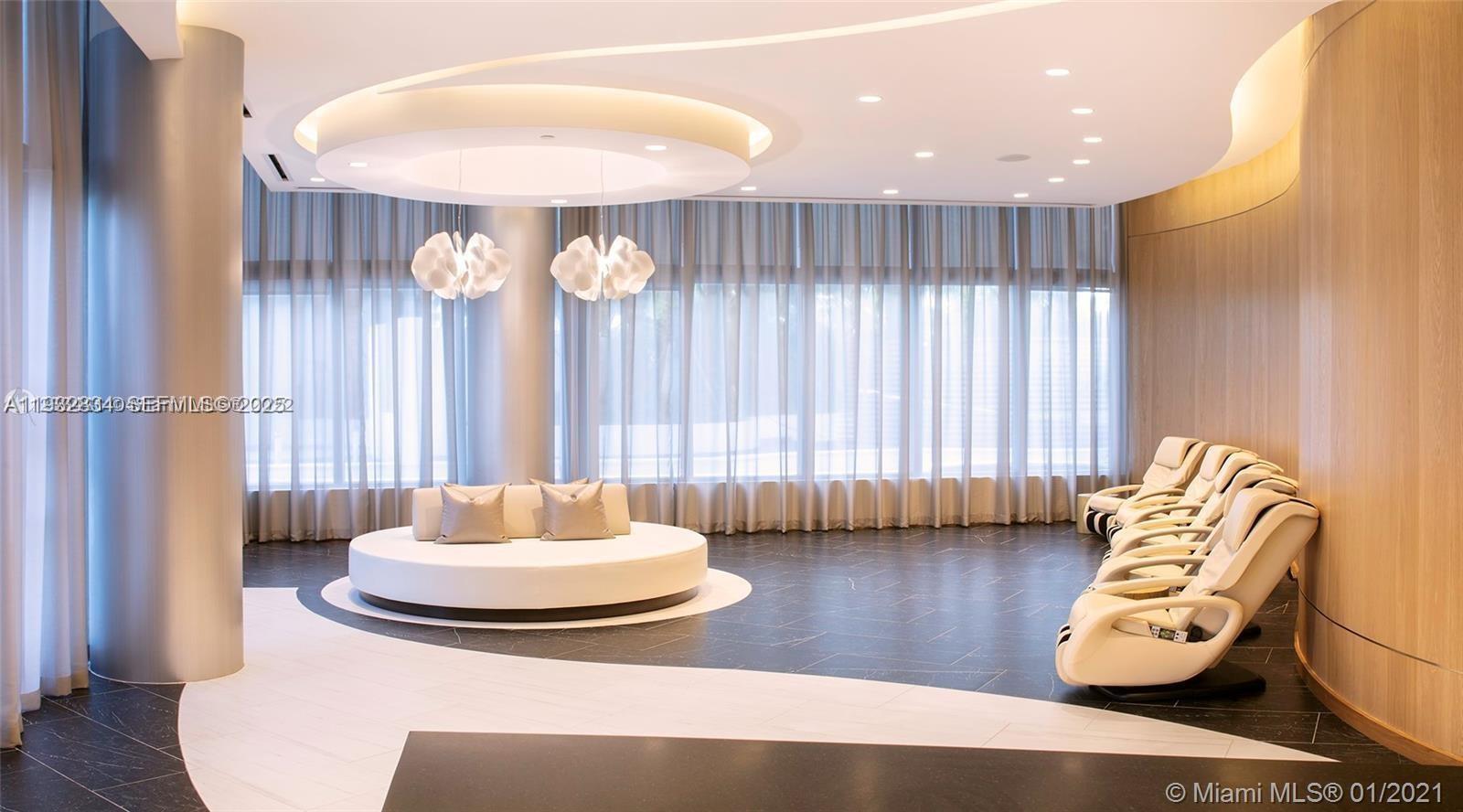 image Paramount Miami Worldcenter55