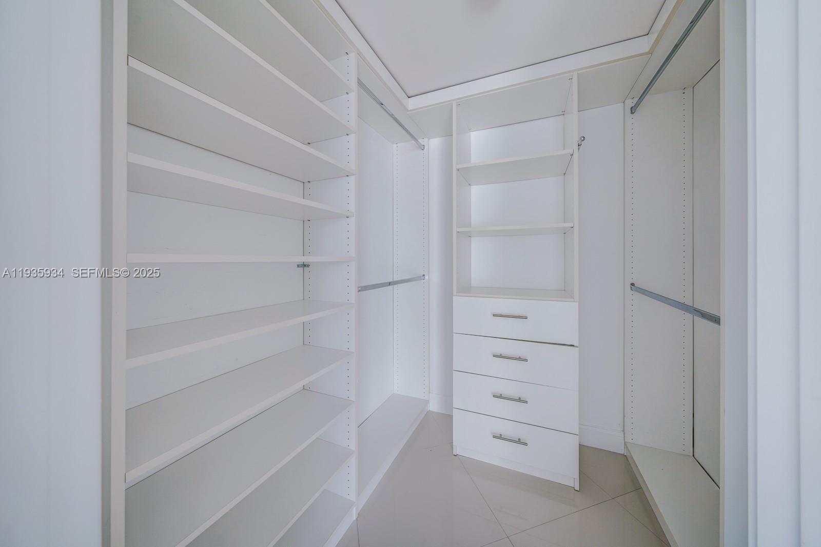 image St Tropez Sunny Isles19