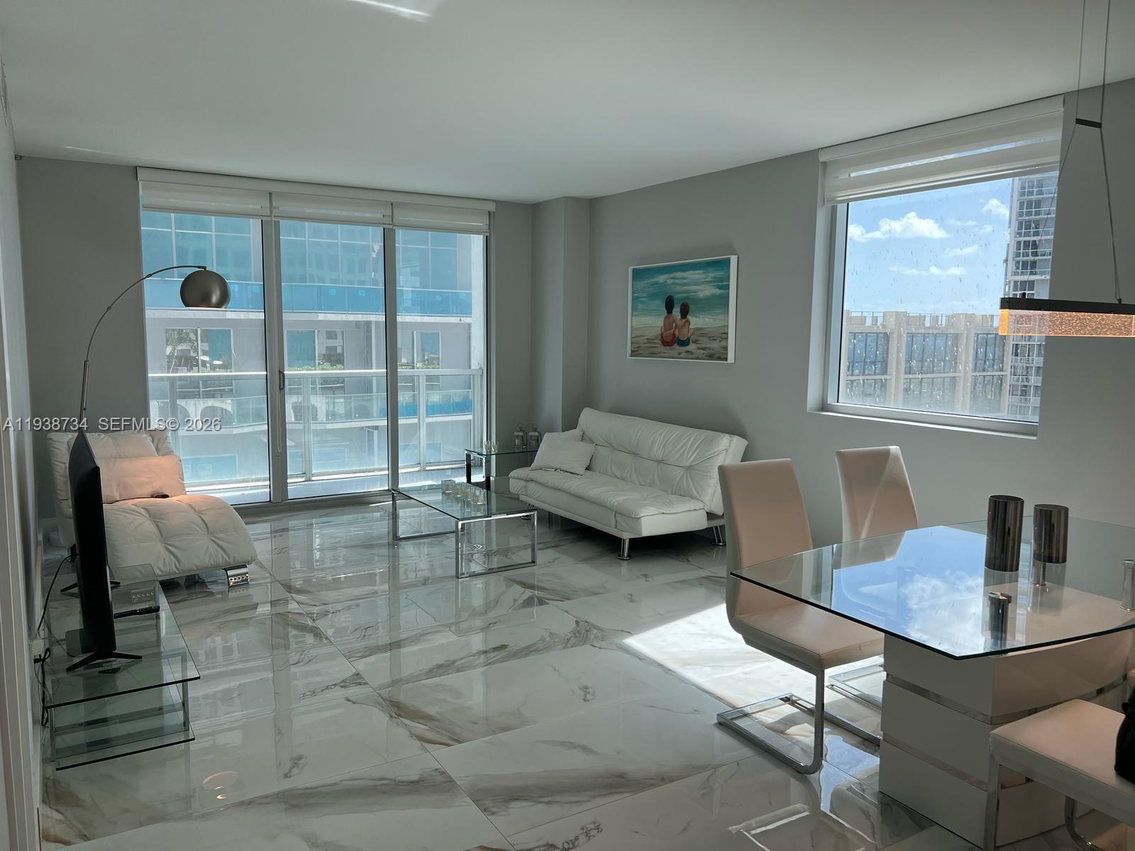 image 500 Brickell West26