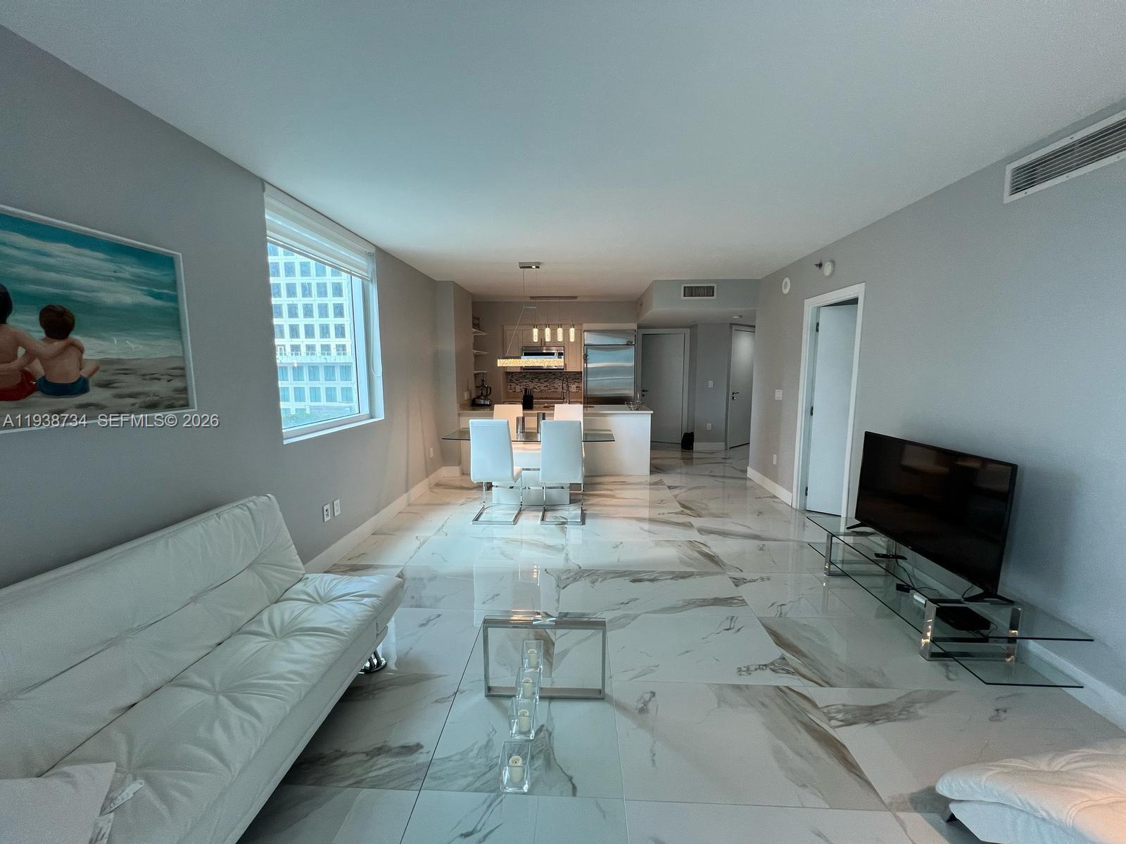 image 500 Brickell West29