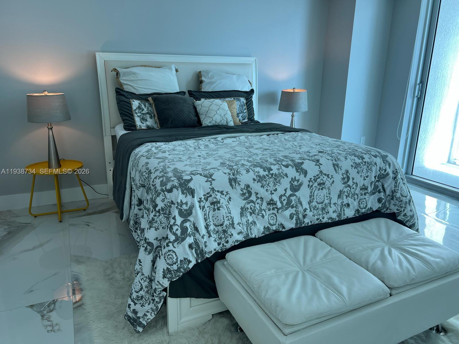 image 500 Brickell West48