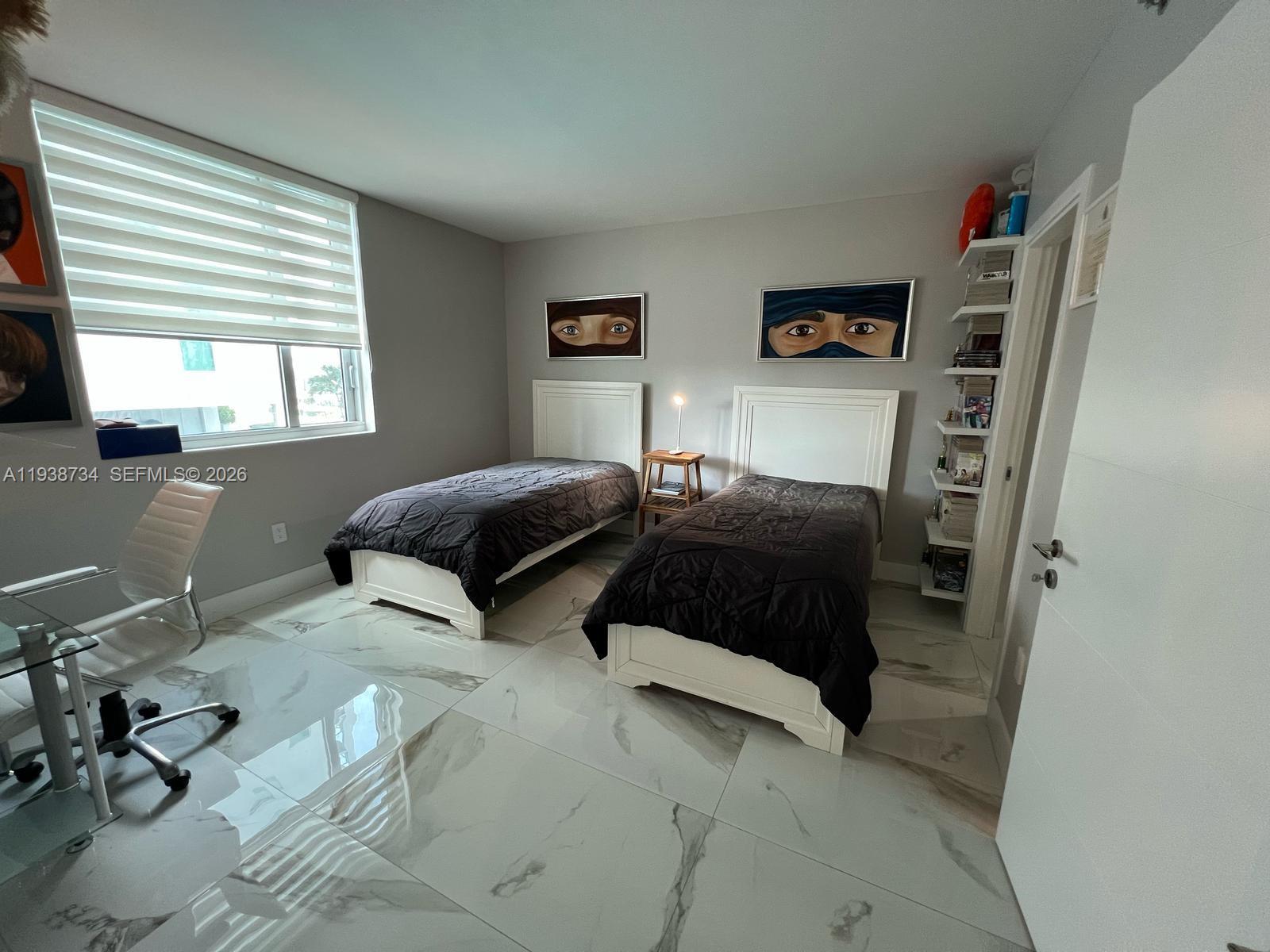 image 500 Brickell West64