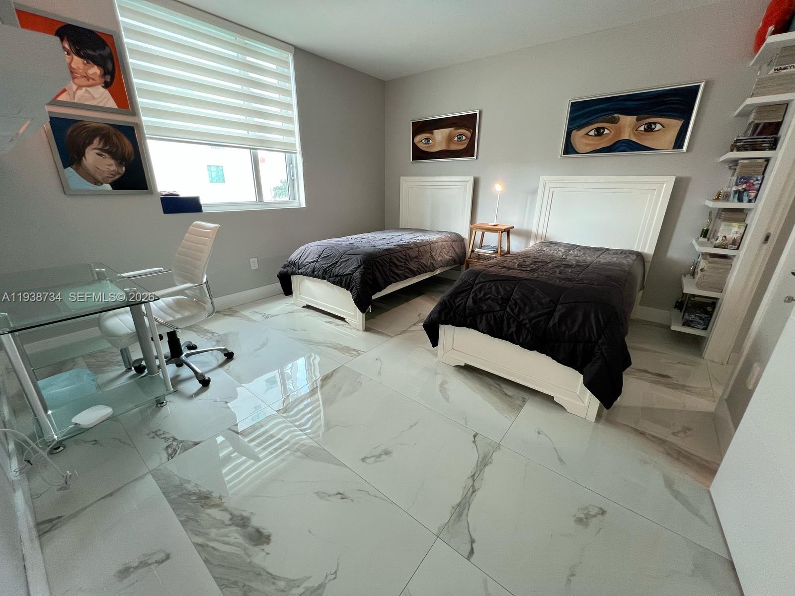 image 500 Brickell West67