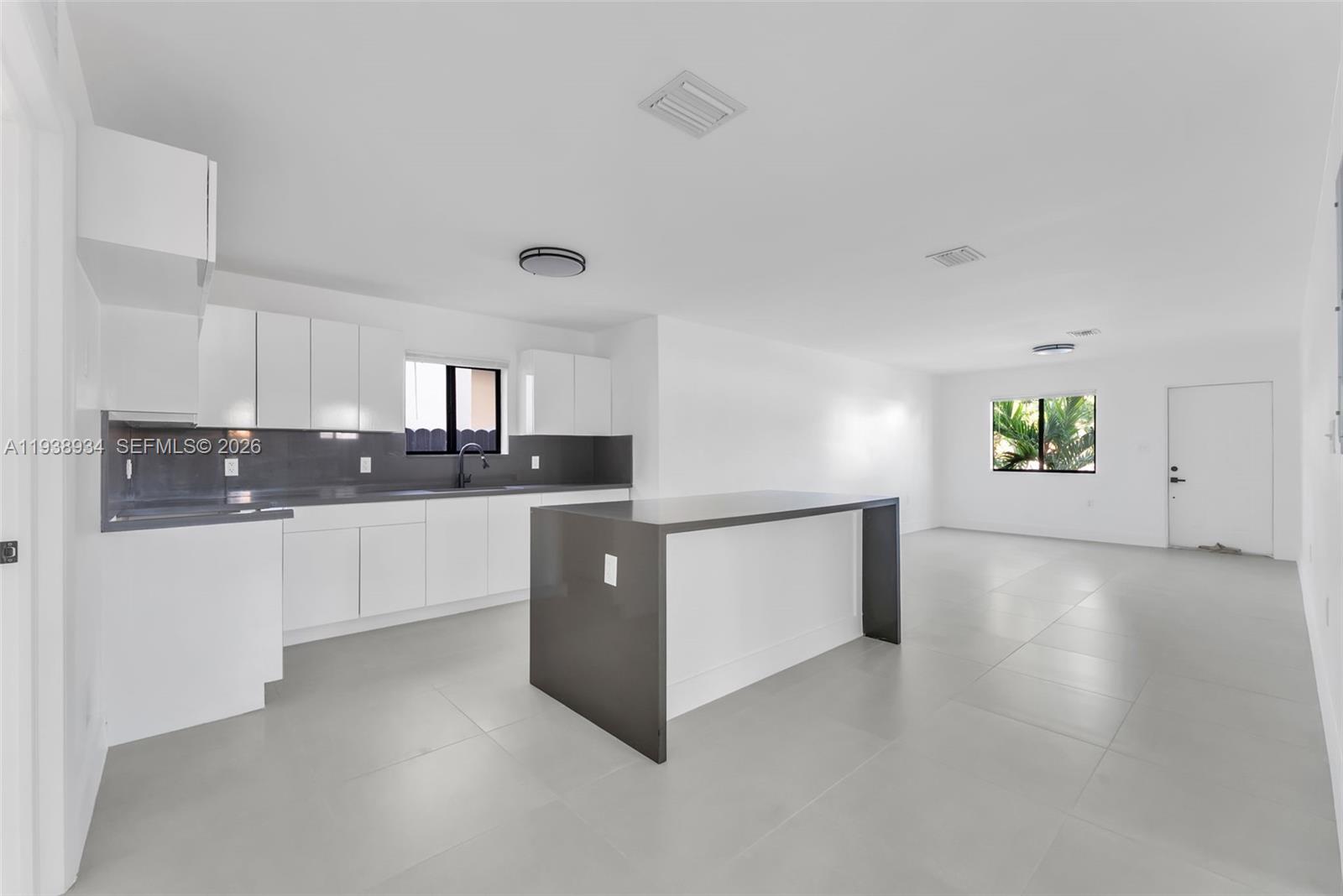 5821 NW 30th Ave Miami, FL 33142